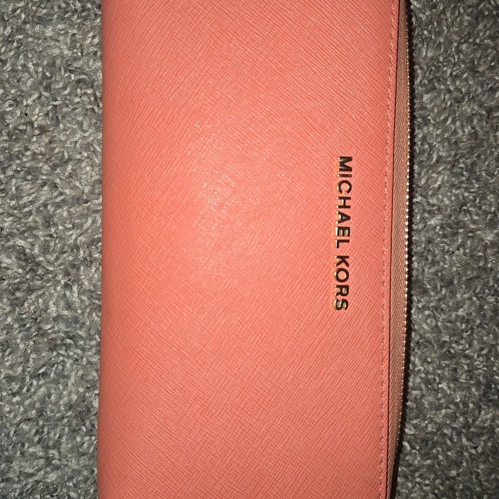 Michael Kors Coral Zip Wallet